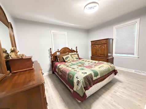 421 Johnson Avenue Clarksburg WV 26301-2448