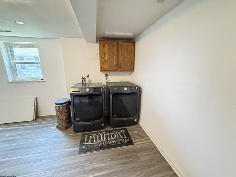 421 Johnson Avenue Clarksburg WV 26301-2448