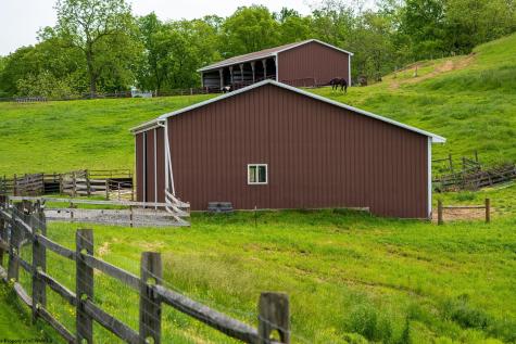 5698 Morgantown Pike Belington WV 26250