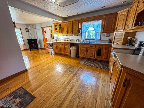 5698 Morgantown Pike Belington WV 26250