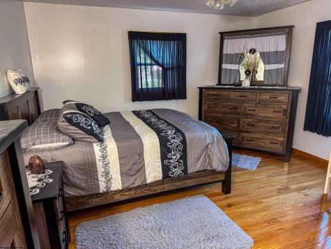 5698 Morgantown Pike Belington WV 26250