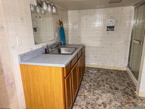 5698 Morgantown Pike Belington WV 26250