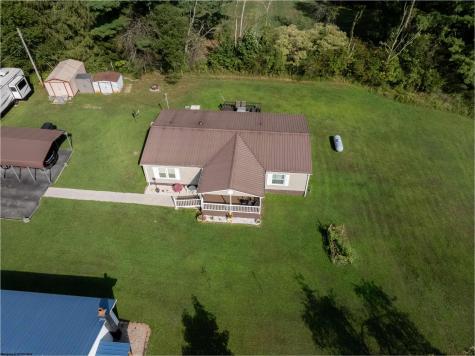 118 Tudor Lane Beverly WV 26253