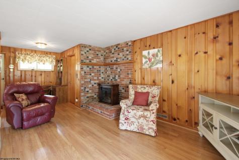 1431 Paw Paw Creek Road Rivesville WV 26588