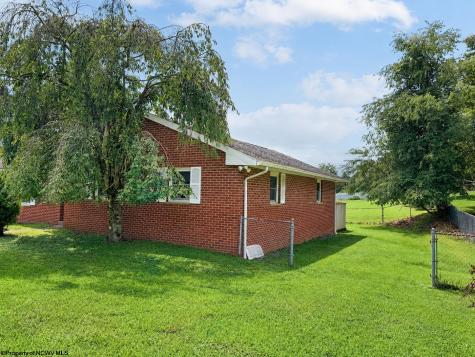 317 Pearcy Avenue Bridgeport WV 26330