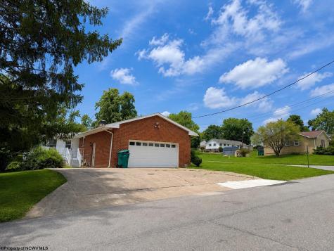 317 Pearcy Avenue Bridgeport WV 26330