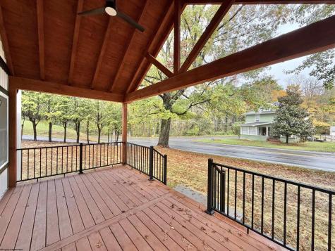 718 Country Club Road Fairmont WV 26554
