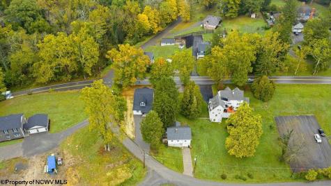718 Country Club Road Fairmont WV 26554
