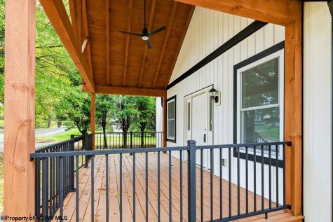 718 Country Club Road Fairmont WV 26554