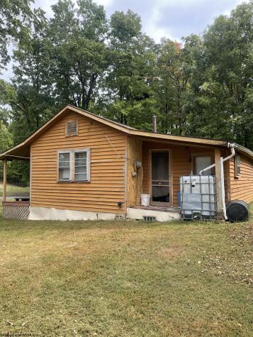 15 Mountain Road Hacker Valley WV 26222