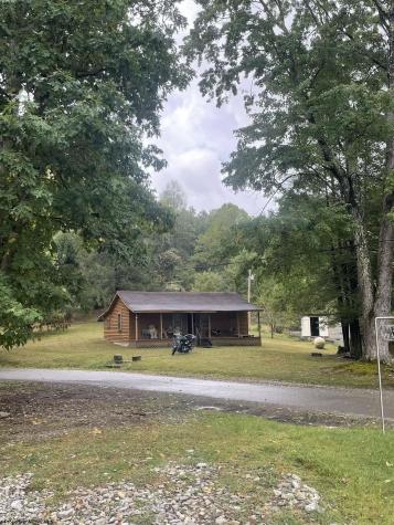 15 Mountain Road Hacker Valley WV 26222