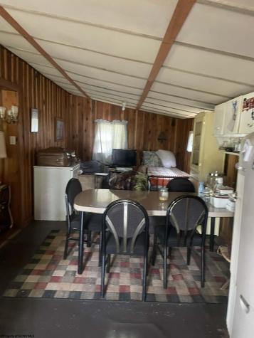 15 Mountain Road Hacker Valley WV 26222