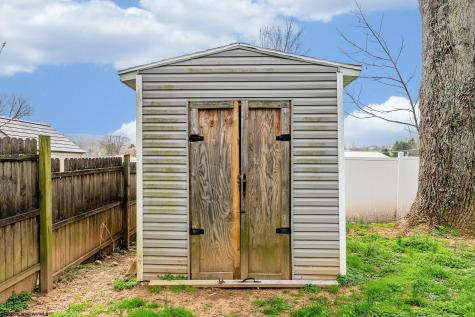 29 Morgan Hill Road Morgantown WV 26508
