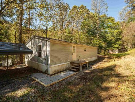 5670 Copley Road Weston WV 26452