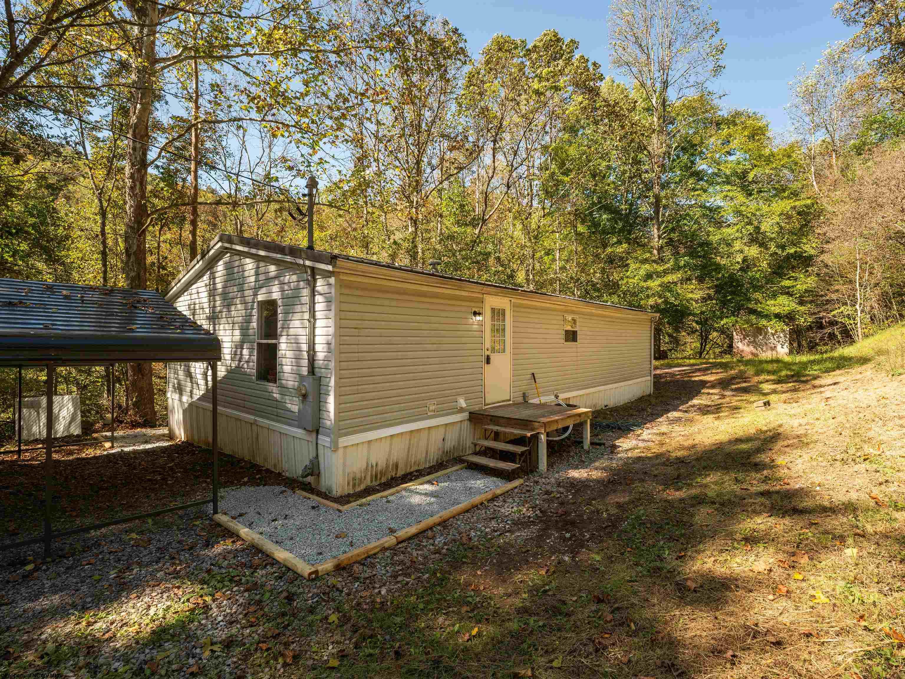 5670 Copley Road Weston WV 26452