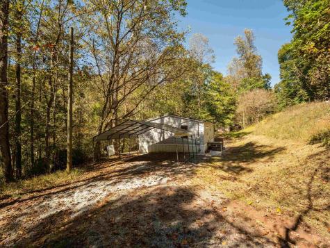 5670 Copley Road Weston WV 26452