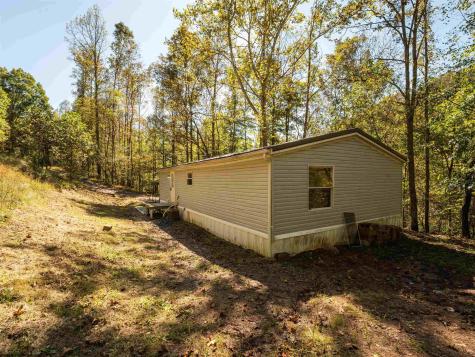 5670 Copley Road Weston WV 26452