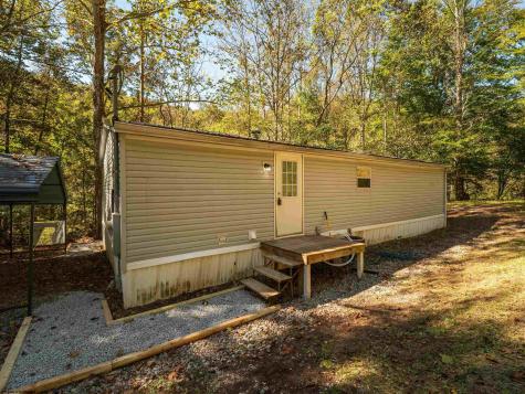 5670 Copley Road Weston WV 26452