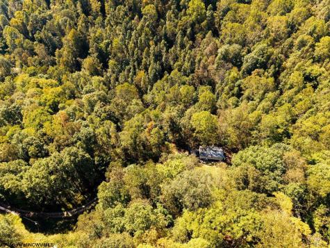 5670 Copley Road Weston WV 26452