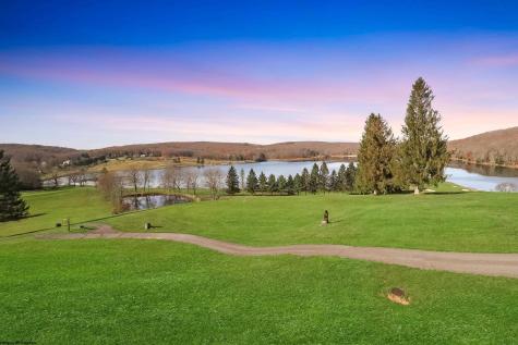 6 Sorrel Court Terra Alta WV 26764