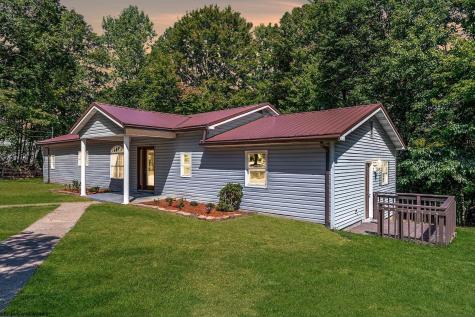 104 Mountainview Road Morgantown WV 26508