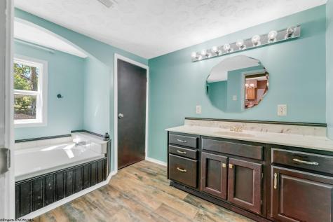 104 Mountainview Road Morgantown WV 26508