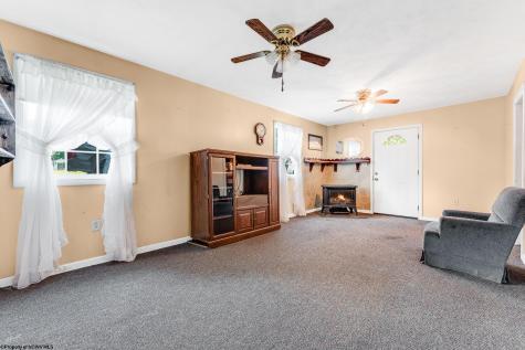 104 Mountainview Road Morgantown WV 26508