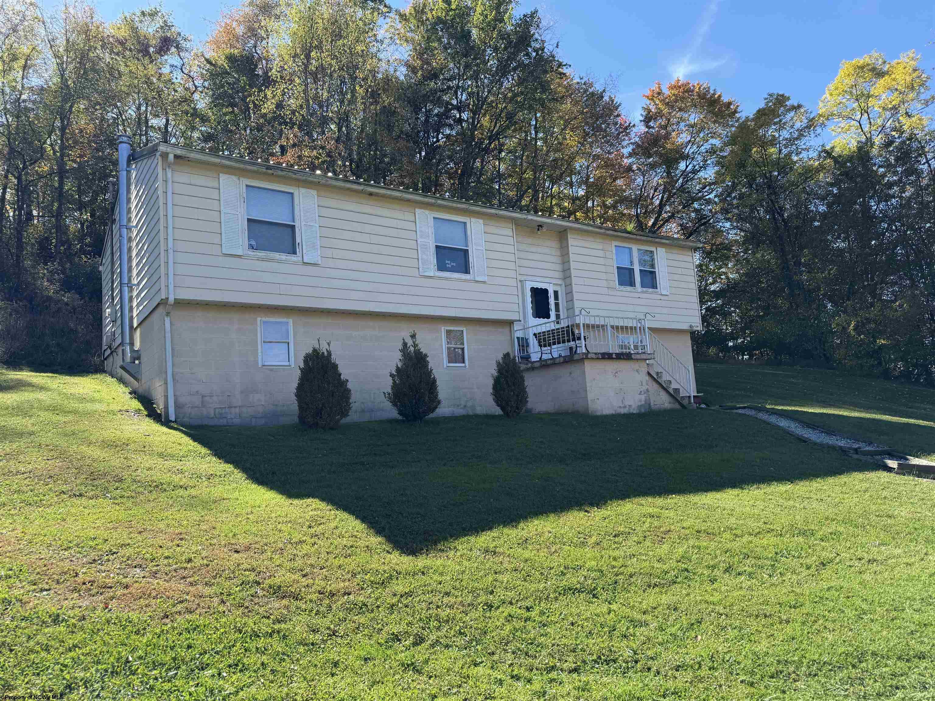 1690 Levels Road Fairmont WV 26554