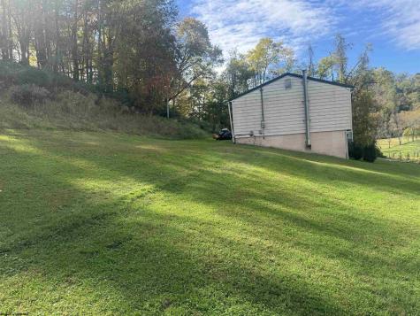 1690 Levels Road Fairmont WV 26554