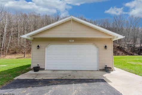 7817 Mason Dixon Highway Wana WV 26590