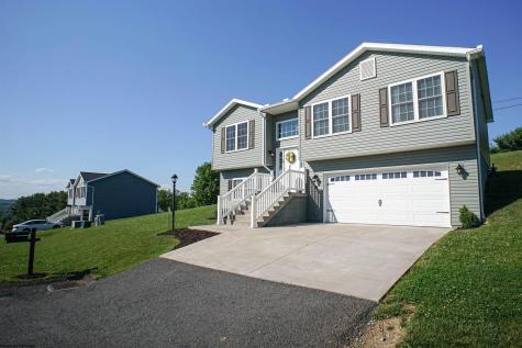 15 Charolais Circle Fairmont WV 26554