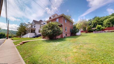 632 Maple Avenue Grafton WV 26354