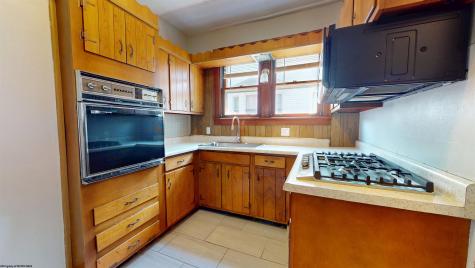 632 Maple Avenue Grafton WV 26354