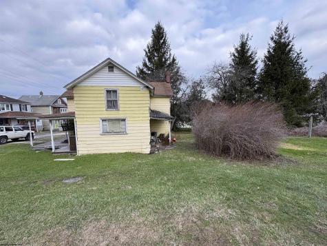 183 3rd Street Thomas WV 26292