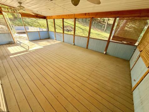 1385 Riddle Avenue Morgantown WV 26505