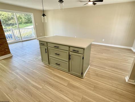 1385 Riddle Avenue Morgantown WV 26505
