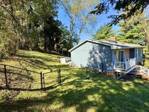 1385 Riddle Avenue Morgantown WV 26505