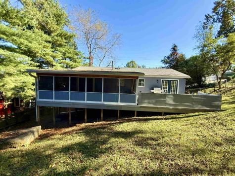 1385 Riddle Avenue Morgantown WV 26505