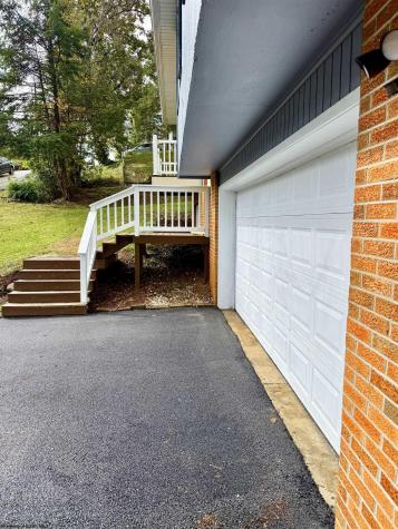 1385 Riddle Avenue Morgantown WV 26505