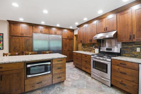 2386 Lakeside Estates Morgantown WV 26508