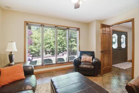 2386 Lakeside Estates Morgantown WV 26508