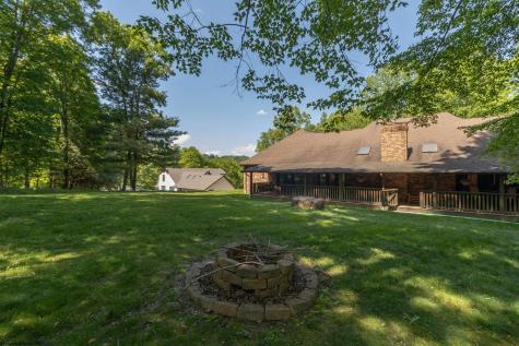 2386 Lakeside Estates Morgantown WV 26508