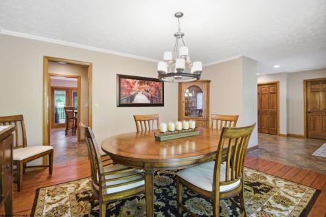 2386 Lakeside Estates Morgantown WV 26508