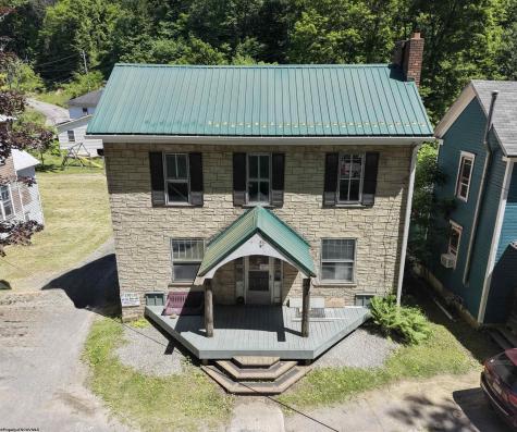 128 Harpertown Road Elkins WV 26241