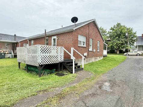 30 Sedgwick Street Buckhannon WV 26201