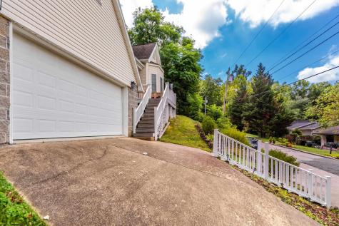 17 Karen Lane Morgantown WV 26501