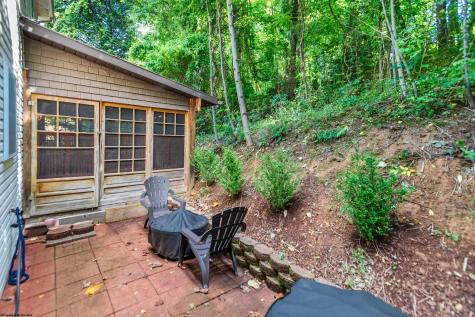 17 Karen Lane Morgantown WV 26501