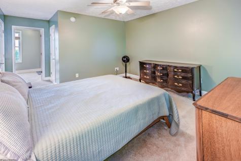 17 Karen Lane Morgantown WV 26501