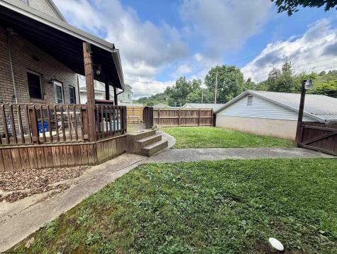 211 Mcgraw Avenue Grafton WV 24701
