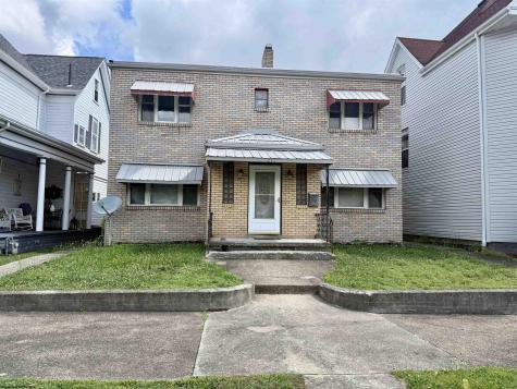211 Mcgraw Avenue Grafton WV 24701